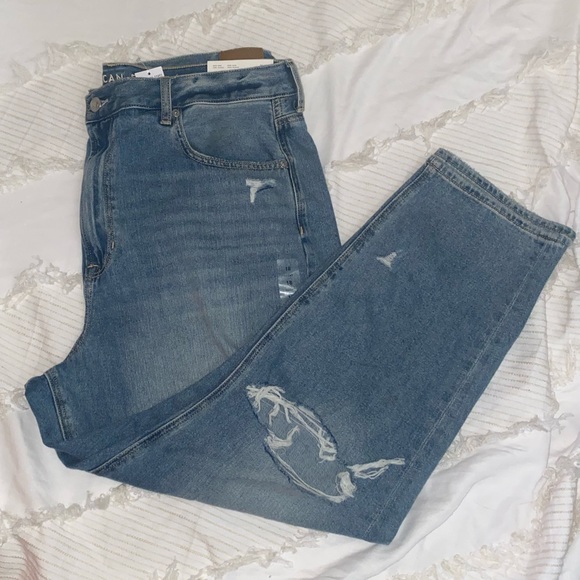 American Eagle Outfitters Denim - American Eagle Mom Jean